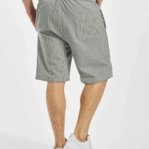 2Y Herren Shorts Striped In Schwarz 6