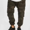 Brandit Herren Cargohose Ray In Camouflage 8