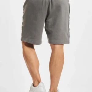 Champion Herren Shorts Bermuda In Grau 6