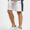 Sergio Tacchini Herren Shorts Young Line 022 In Weiß 10