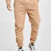 Staple Herren Jogginghose Broadway Washed In Rot 10